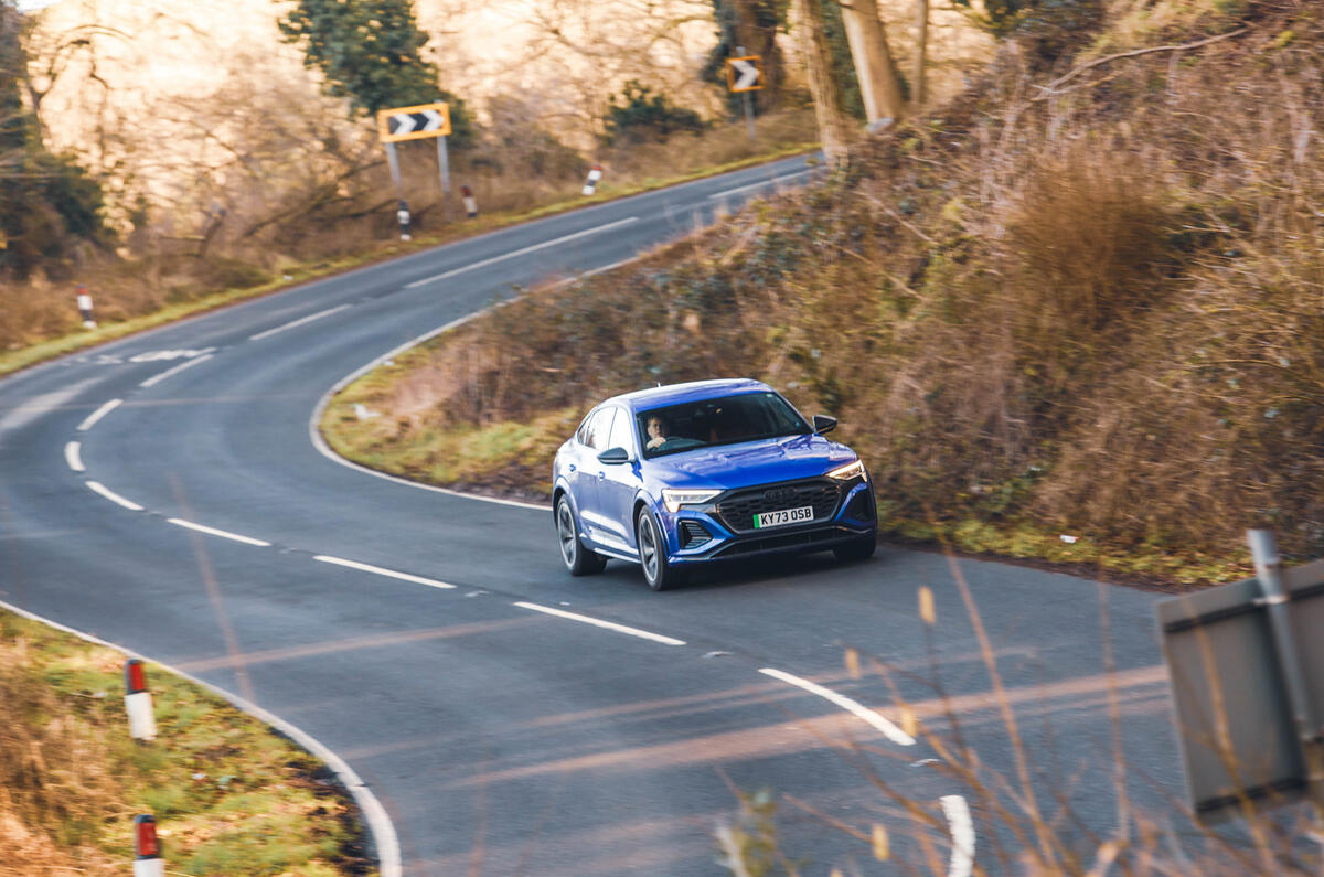 Audi SQ8 E tron front distance Audi SQ8 E tron front distance
