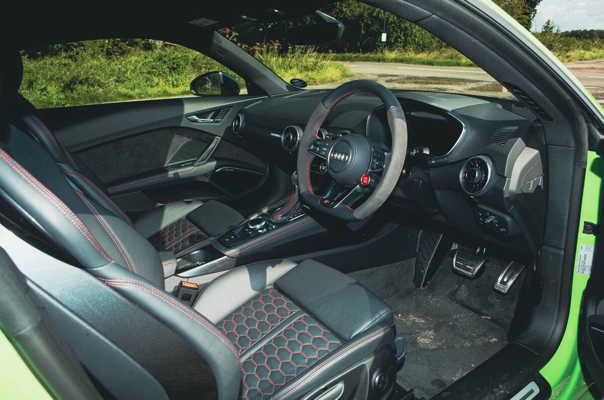 Audi TT RS cabin Audi TT RS cabin