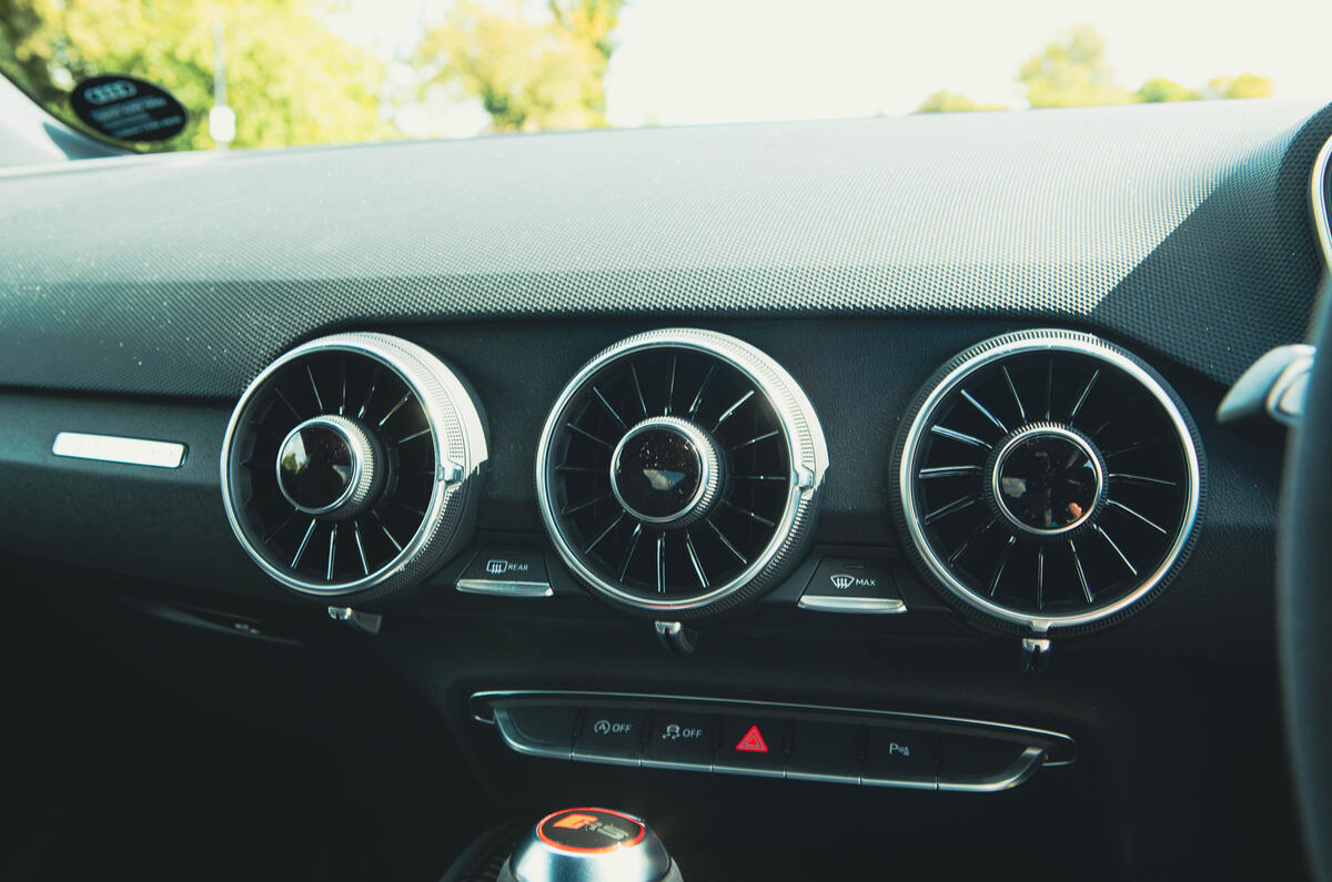 Audi TT RS interior vents Audi TT RS interior vents