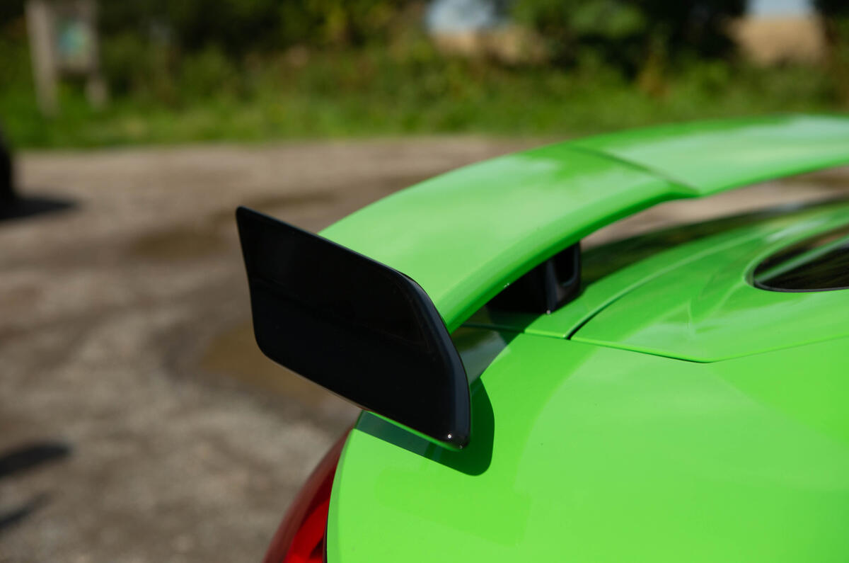Audi TT RS spoiler 2 Audi TT RS spoiler 2
