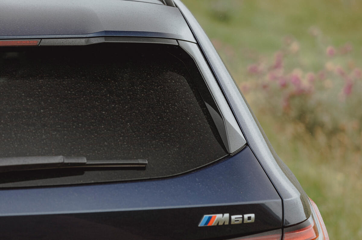 BMW i5 Touring rear windscreen BMW i5 Touring rear windscreen