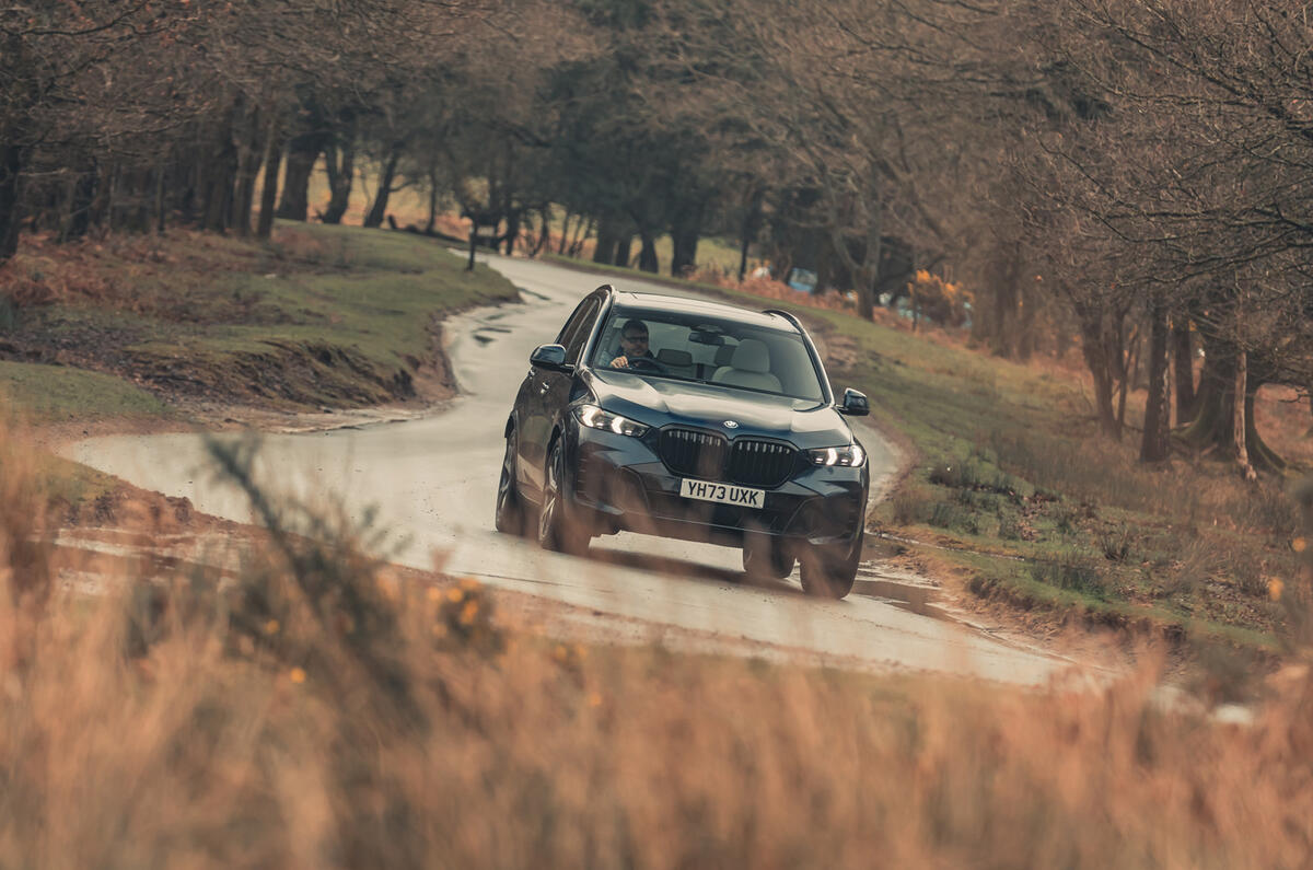 BMW X5 distance front BMW X5 distance front