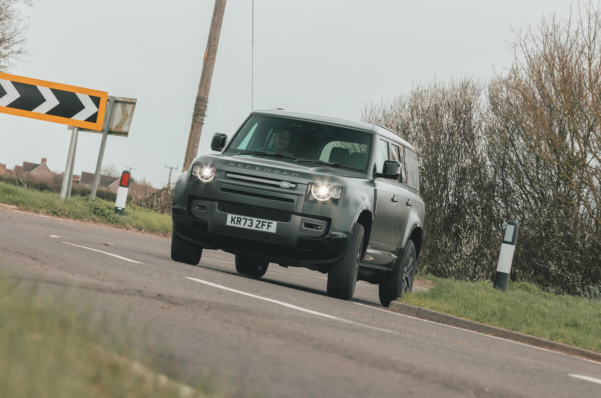 Defender 130 MP LT   ME 40 Defender 130 MP LT   ME 40