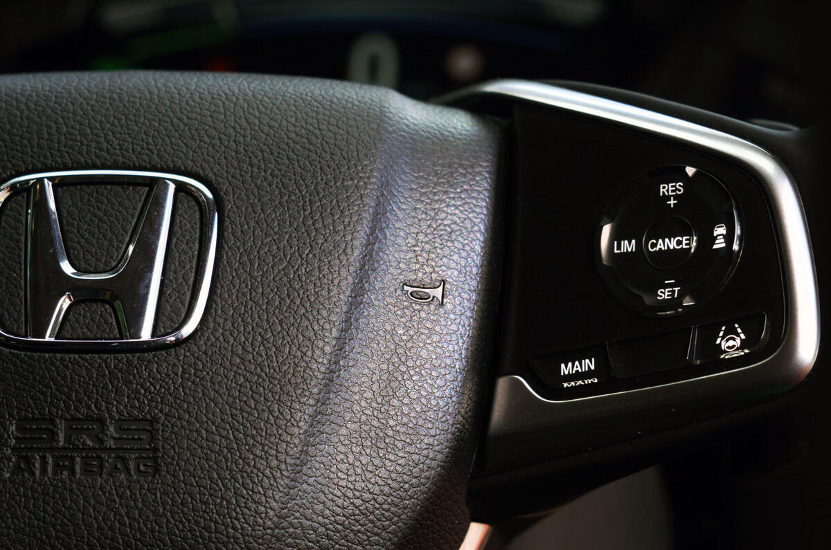 Honda CR-V hybrid 2019 long-term review - steering wheel controls