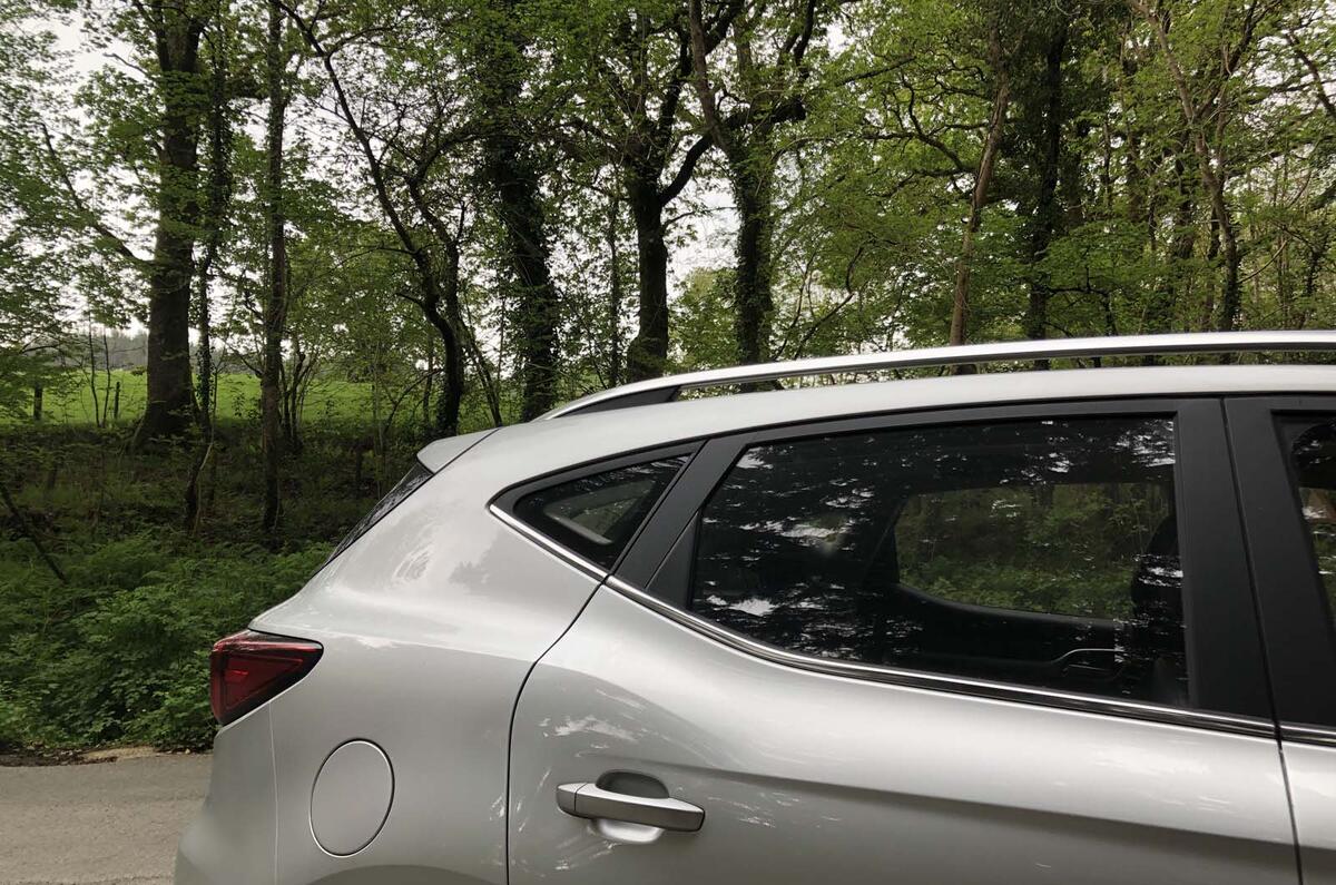 MG ZS 2019 long-term review - rear window line