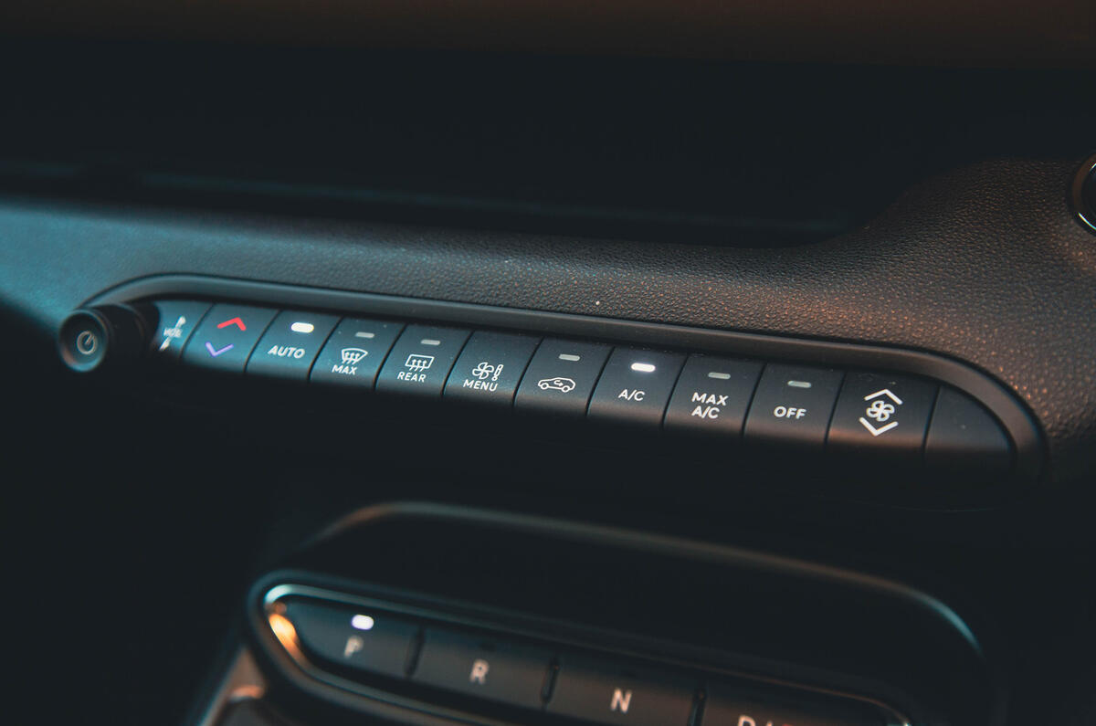 Jeep Avenger buttons Jeep Avenger buttons