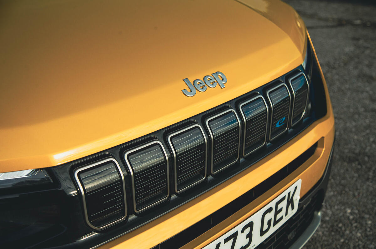 Jeep Avenger front grille Jeep Avenger front grille