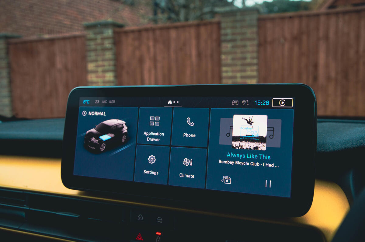 Jeep Avenger infotainment Jeep Avenger infotainment