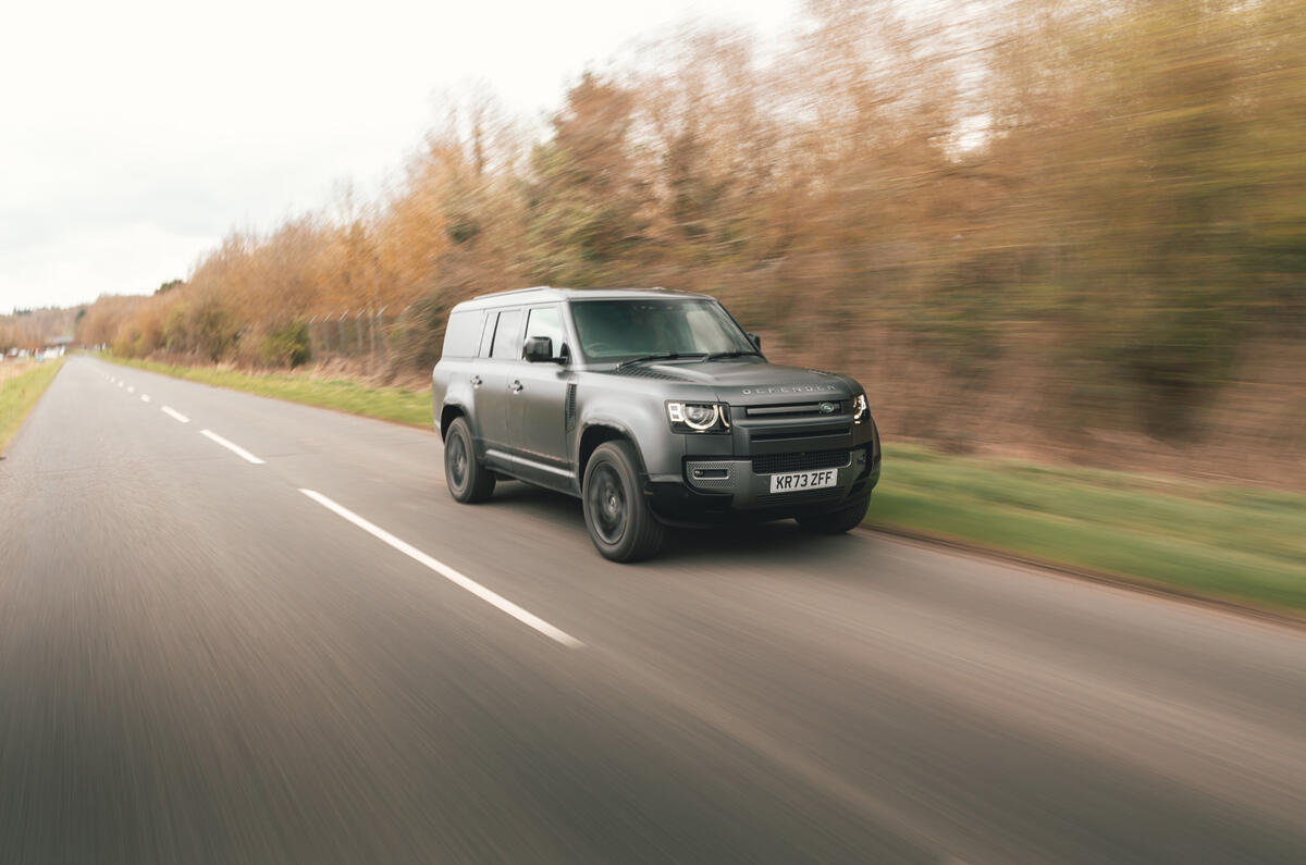 Land Rover Defender 130 front distance Land Rover Defender 130 front distance