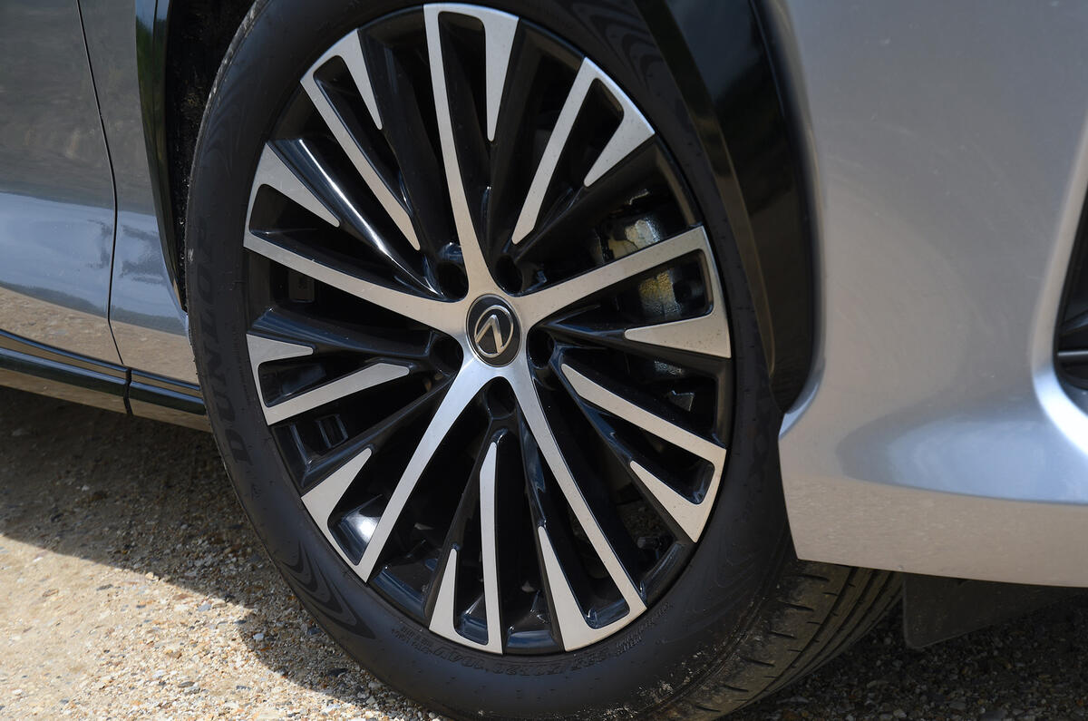 Lexus RZ wheel design Lexus RZ wheel design