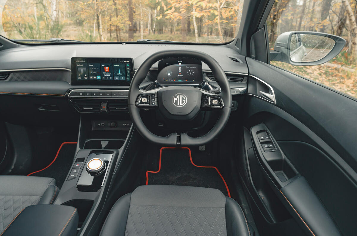 MG 3 interior MG 3 interior