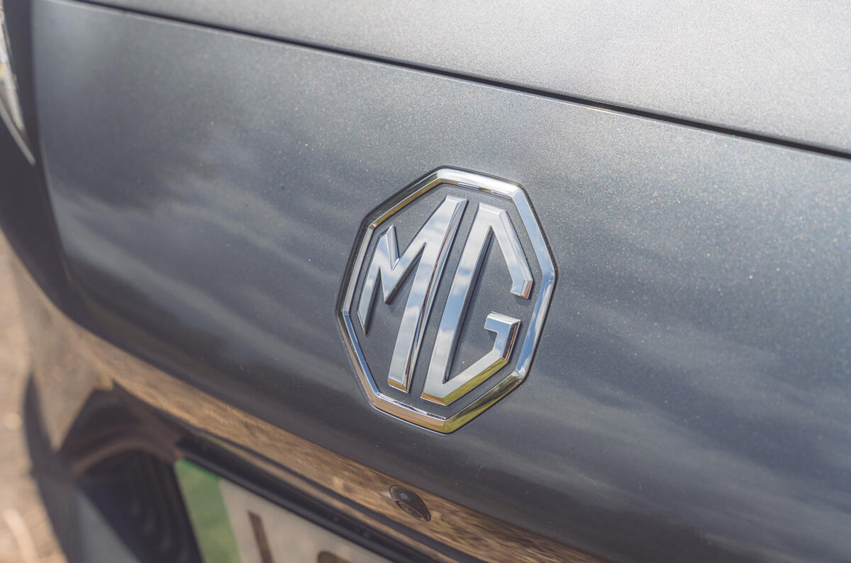 mG badge mG badge