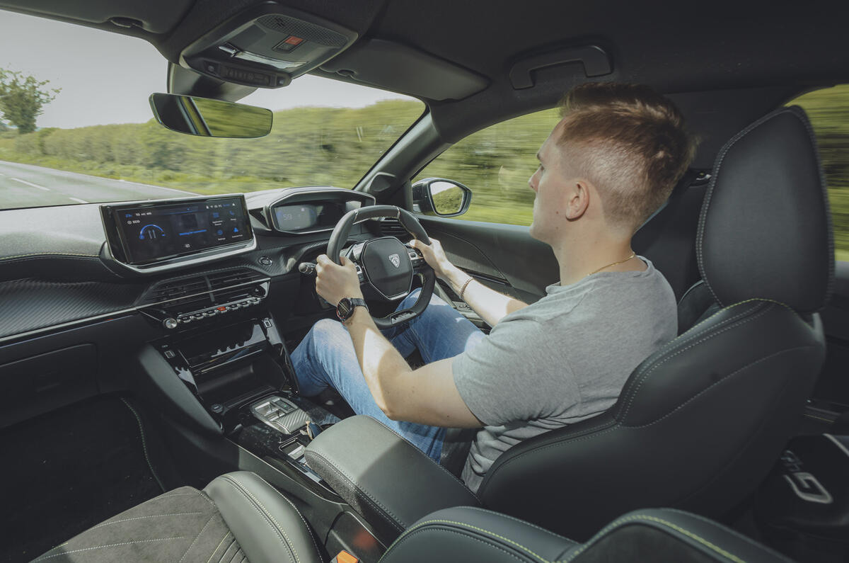 Peugeot e 208 cabin shot Peugeot e 208 cabin shot