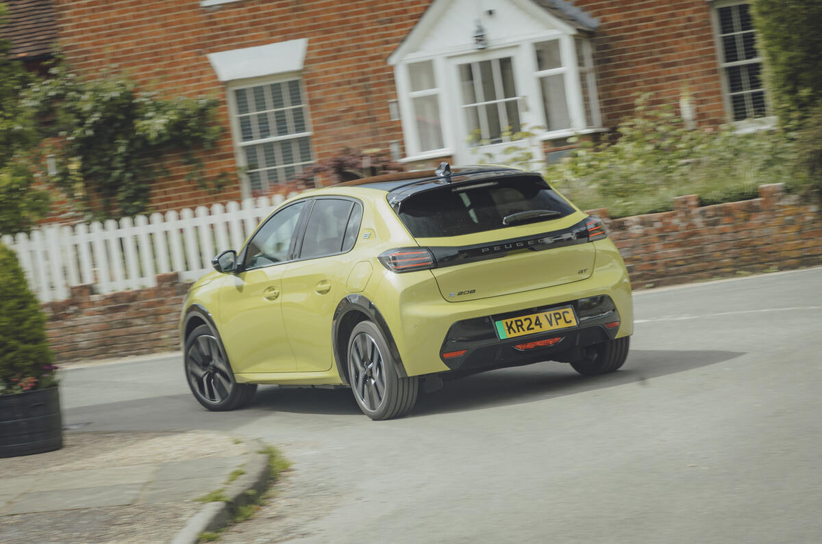 Peugeot e 208 rear cornering Peugeot e 208 rear cornering