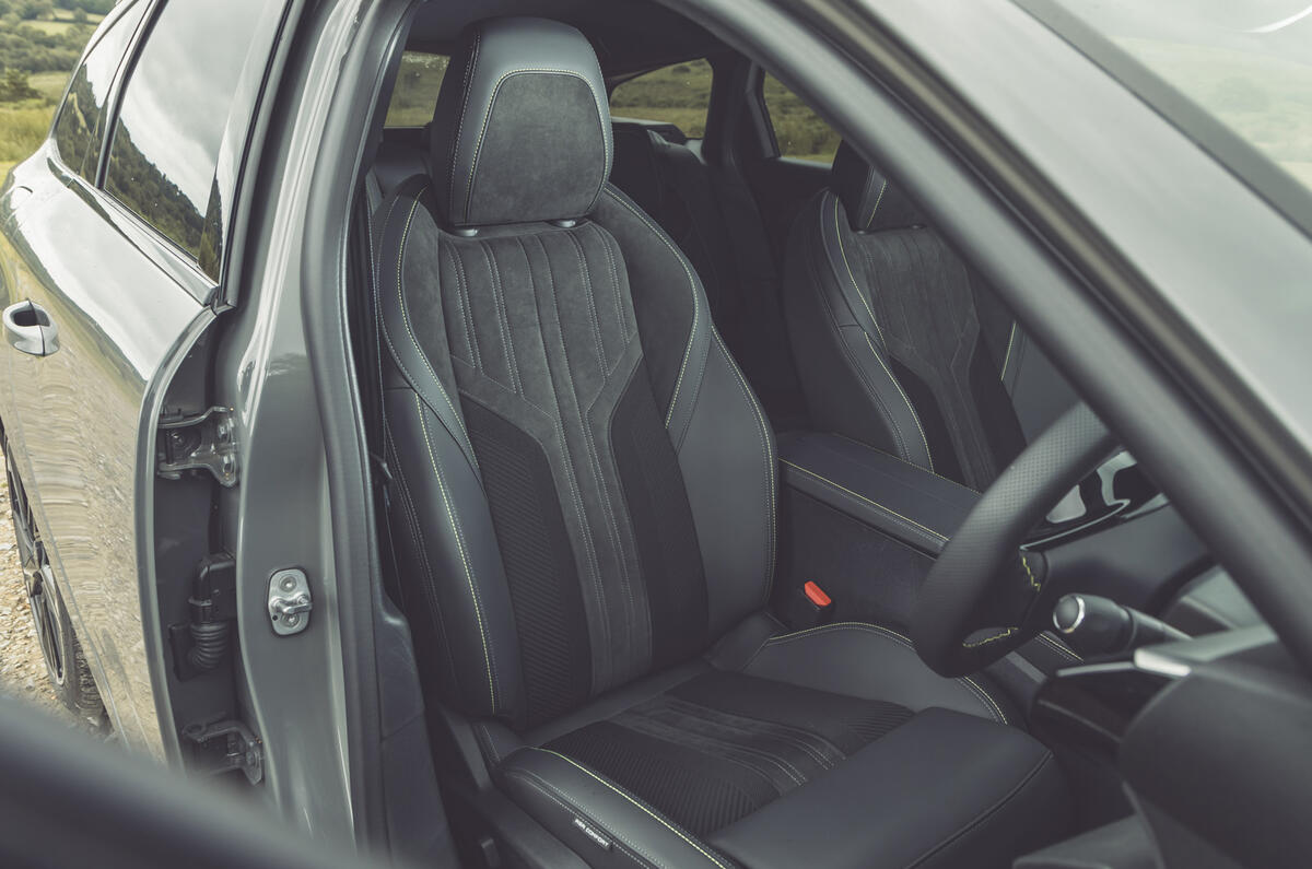 Peugeot e 308 long termer  driver seat