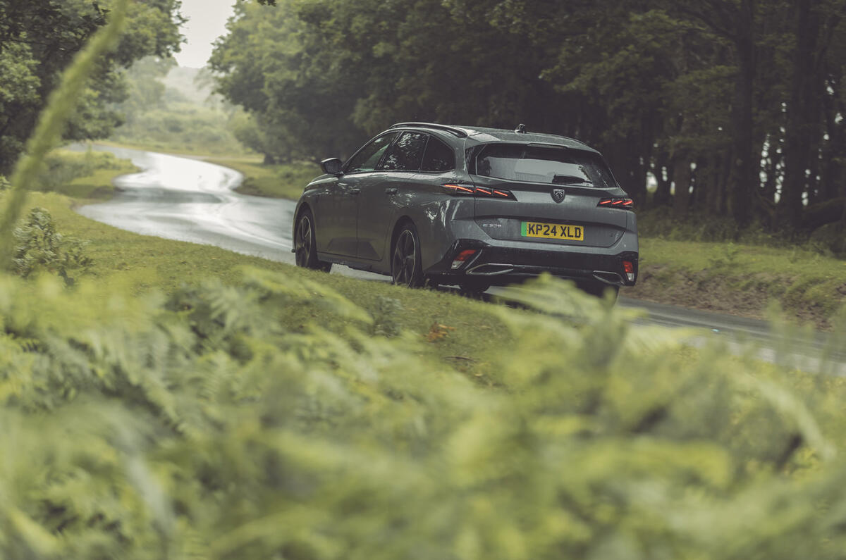 Peugeot e 308 long termer  rear driving