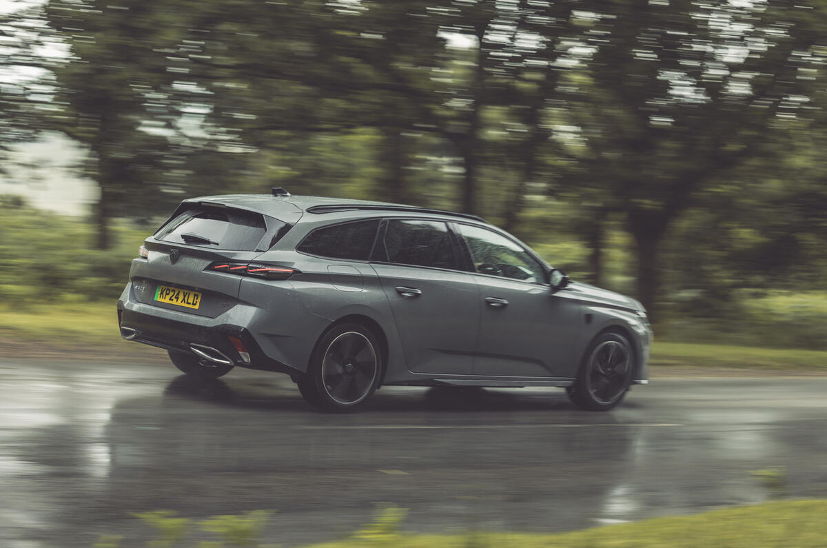 Peugeot e 308 long termer  rear lead