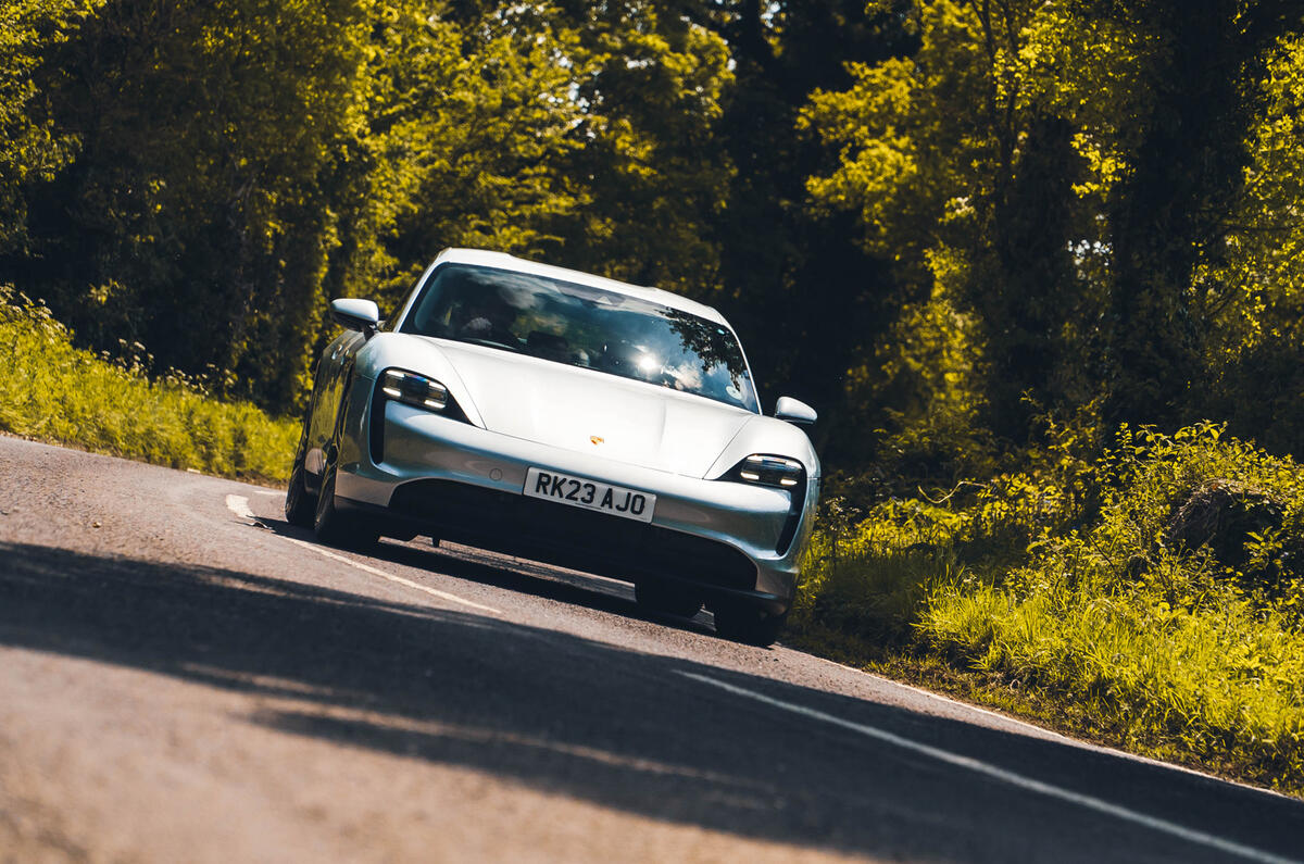 porsche taycan sport turismo lt 2024 jh 17