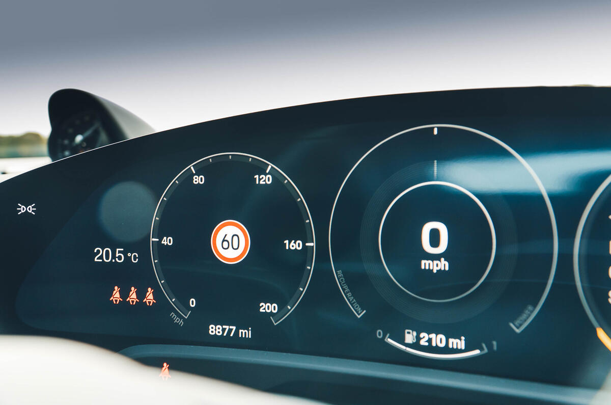 Porsche Taycan dials 2