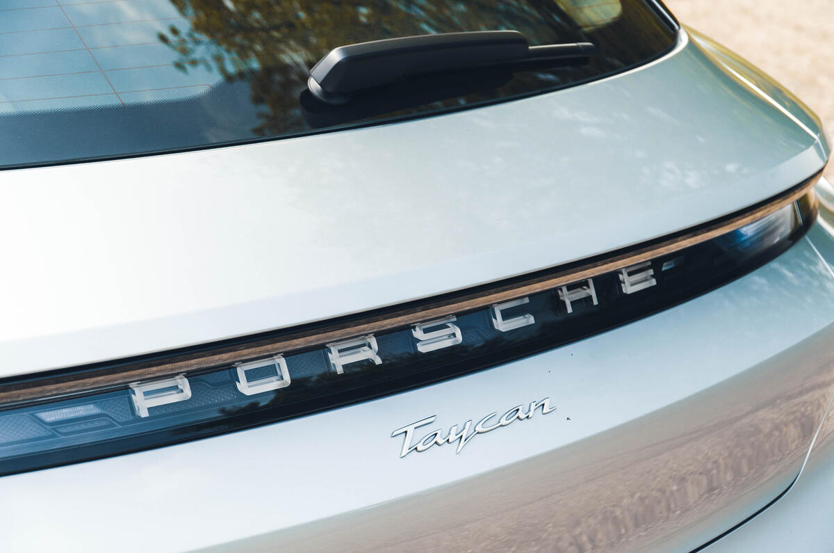 Porsche Taycan porsche badge