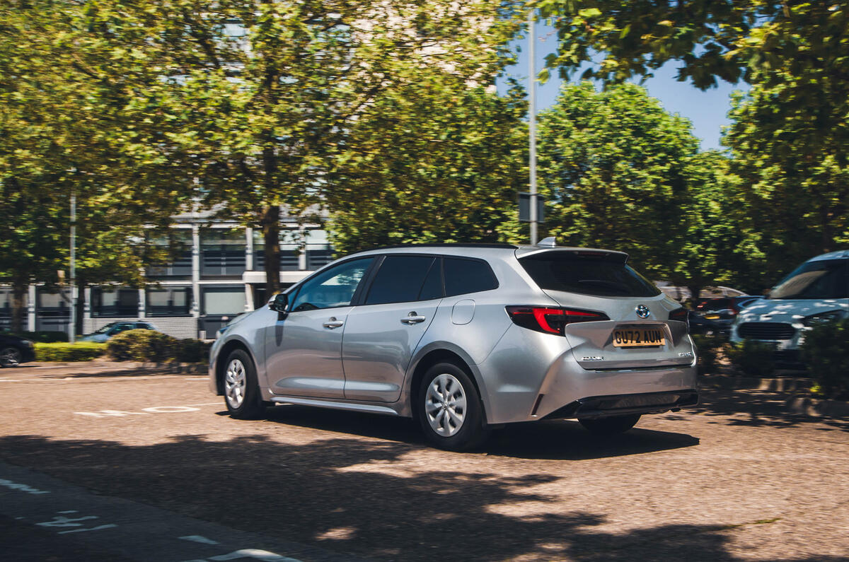 Toyota Corolla Commercial rear lead Toyota Corolla Commercial rear lead