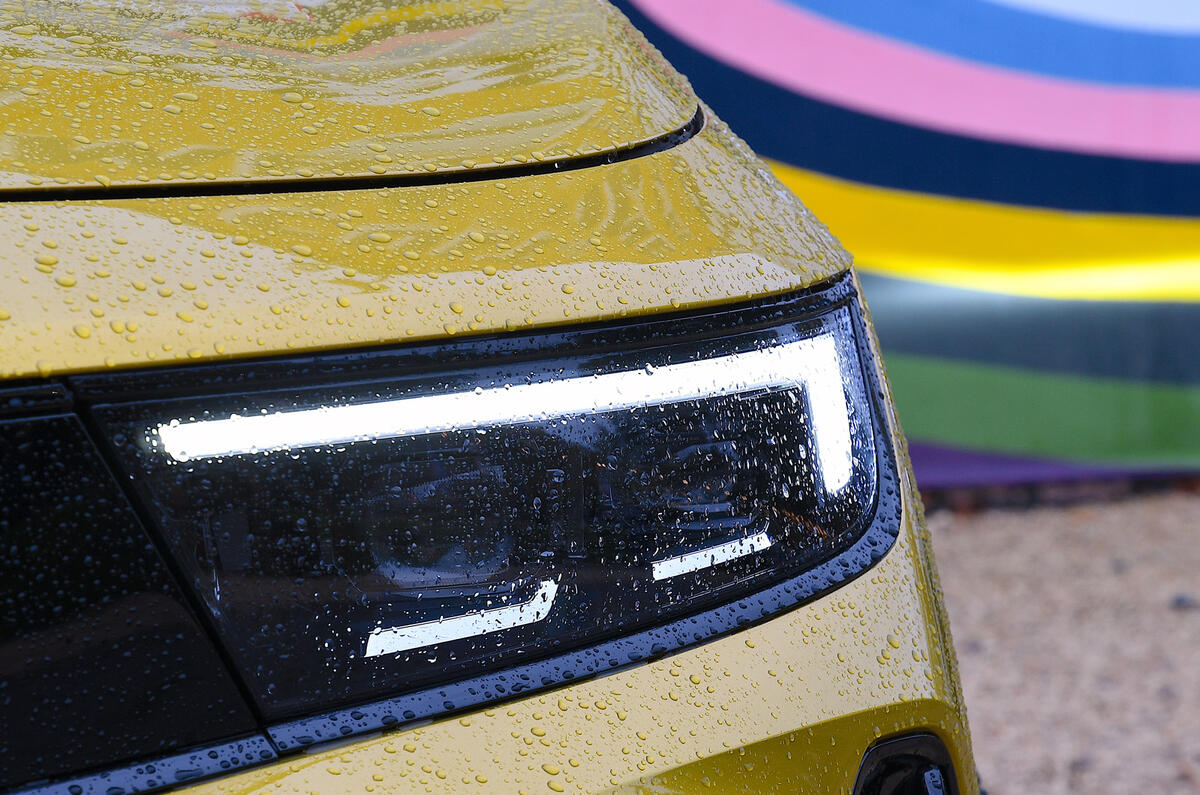 Vauxhall Astra headlights Vauxhall Astra headlights