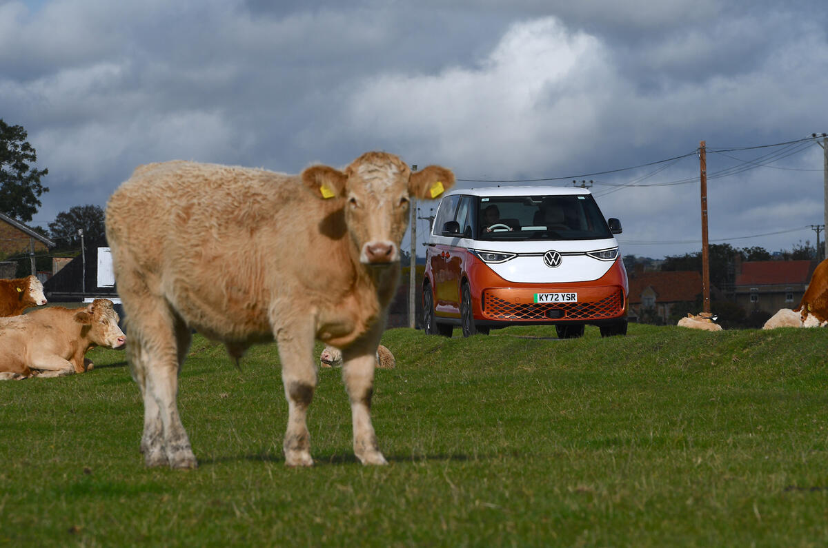 VW ID Buzz front cow VW ID Buzz front cow