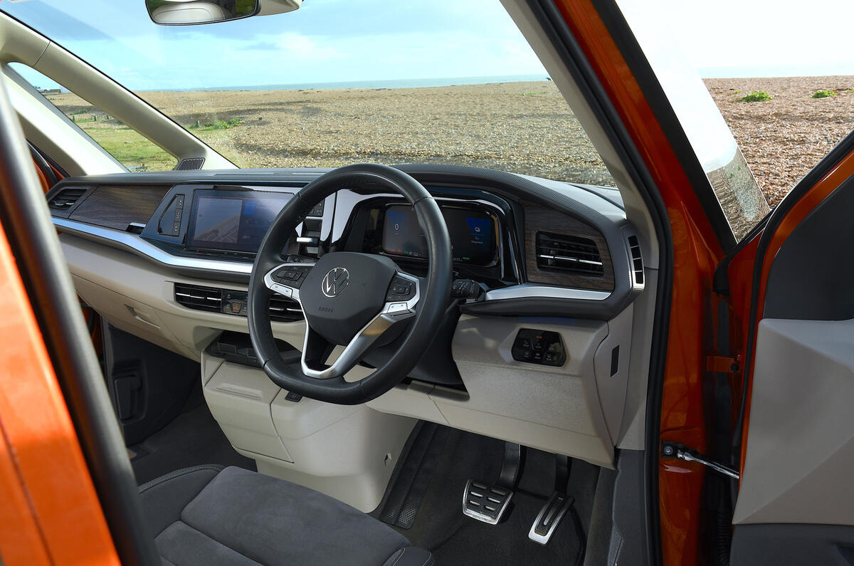VW multivan front interior VW multivan front interior