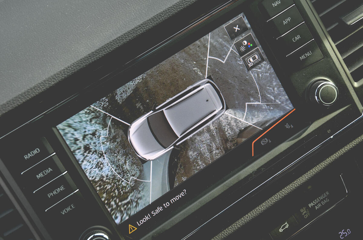 Cupra Ateca 2019 long-term review - parking camera