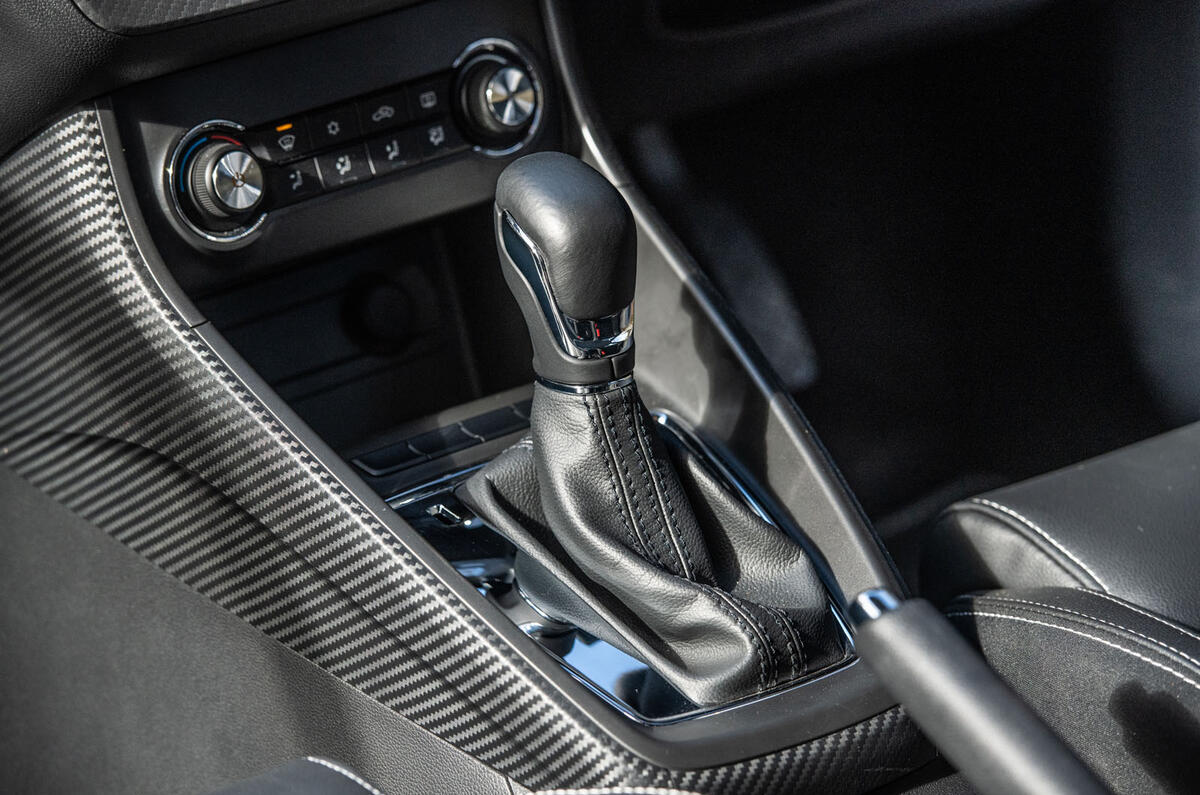 MG ZS 2019 long-term review - centre console