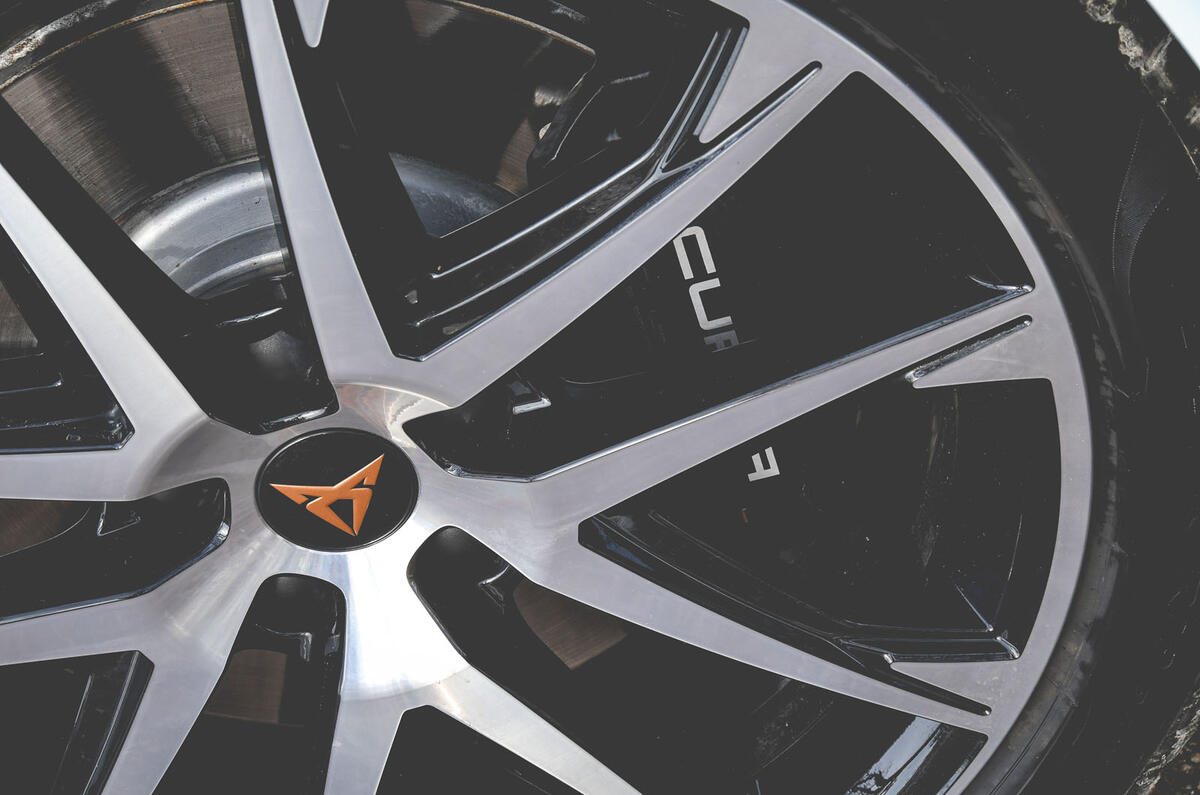 Cupra Ateca 2019 long-term review - brake calipers