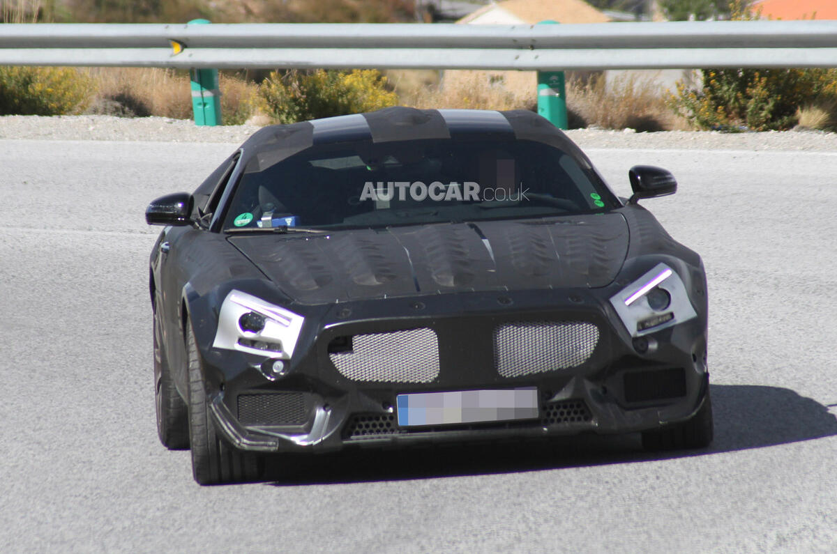 Mercedes' 911 rival spied testing - latest pictures