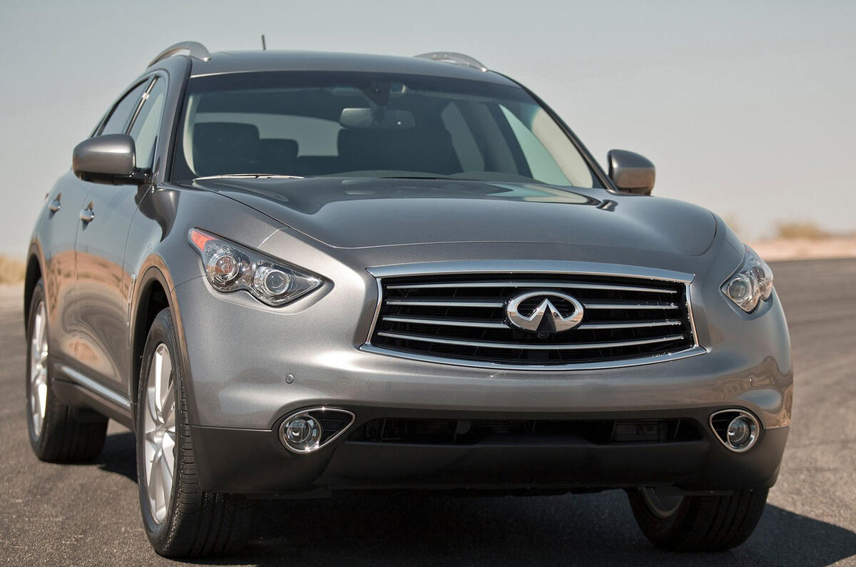 Facelifted Infiniti FX revealed