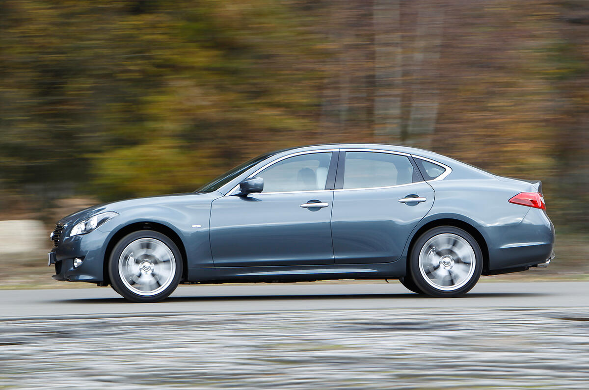 The seven-speed automatic transmission's changes, for the most part, are smooth and well timed The 235bhp Infiniti M