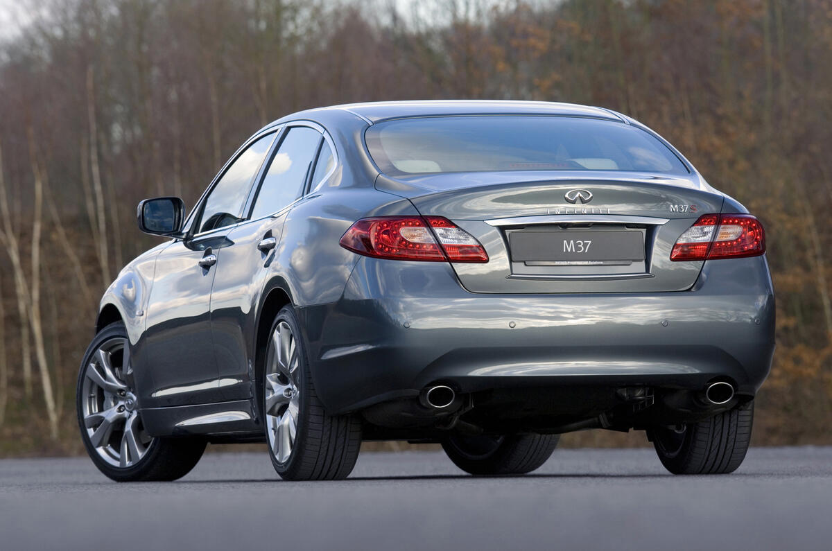 Geneva motor show: Infiniti M
