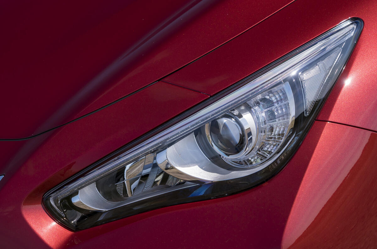 Infiniti Q50 headlights