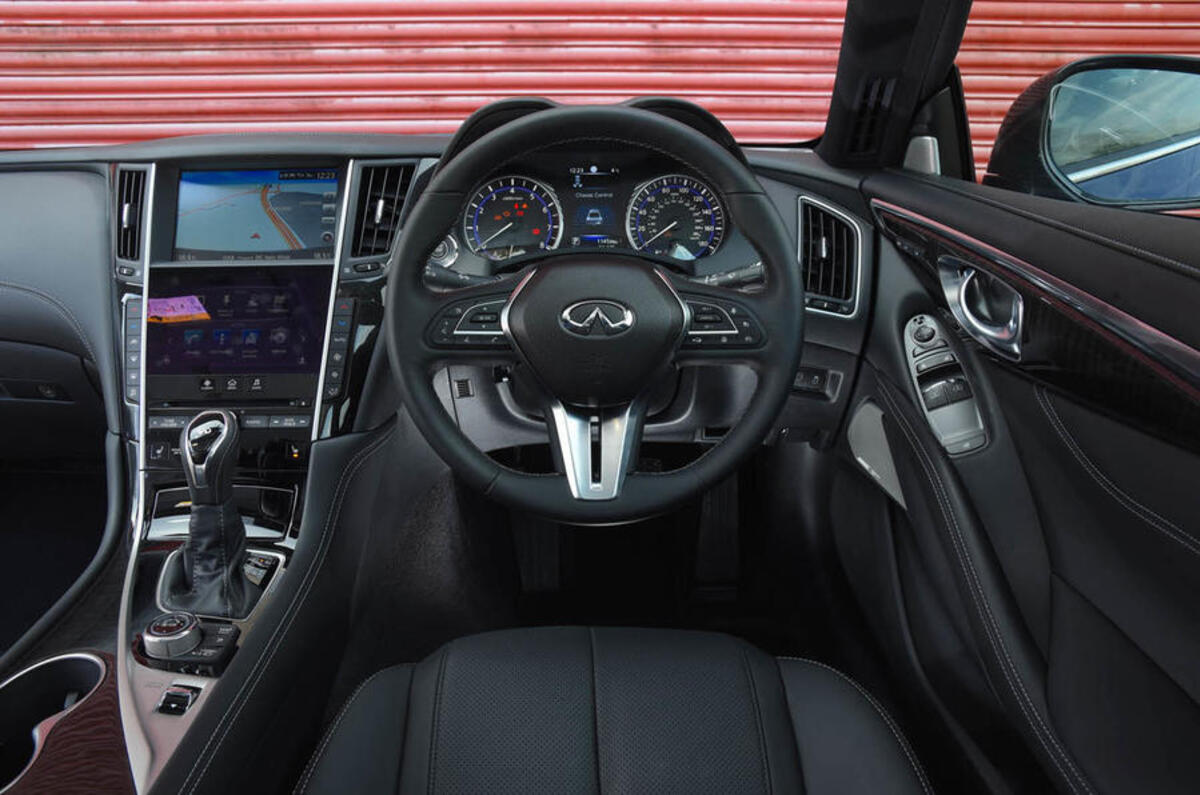 Infiniti Q60 dashboard