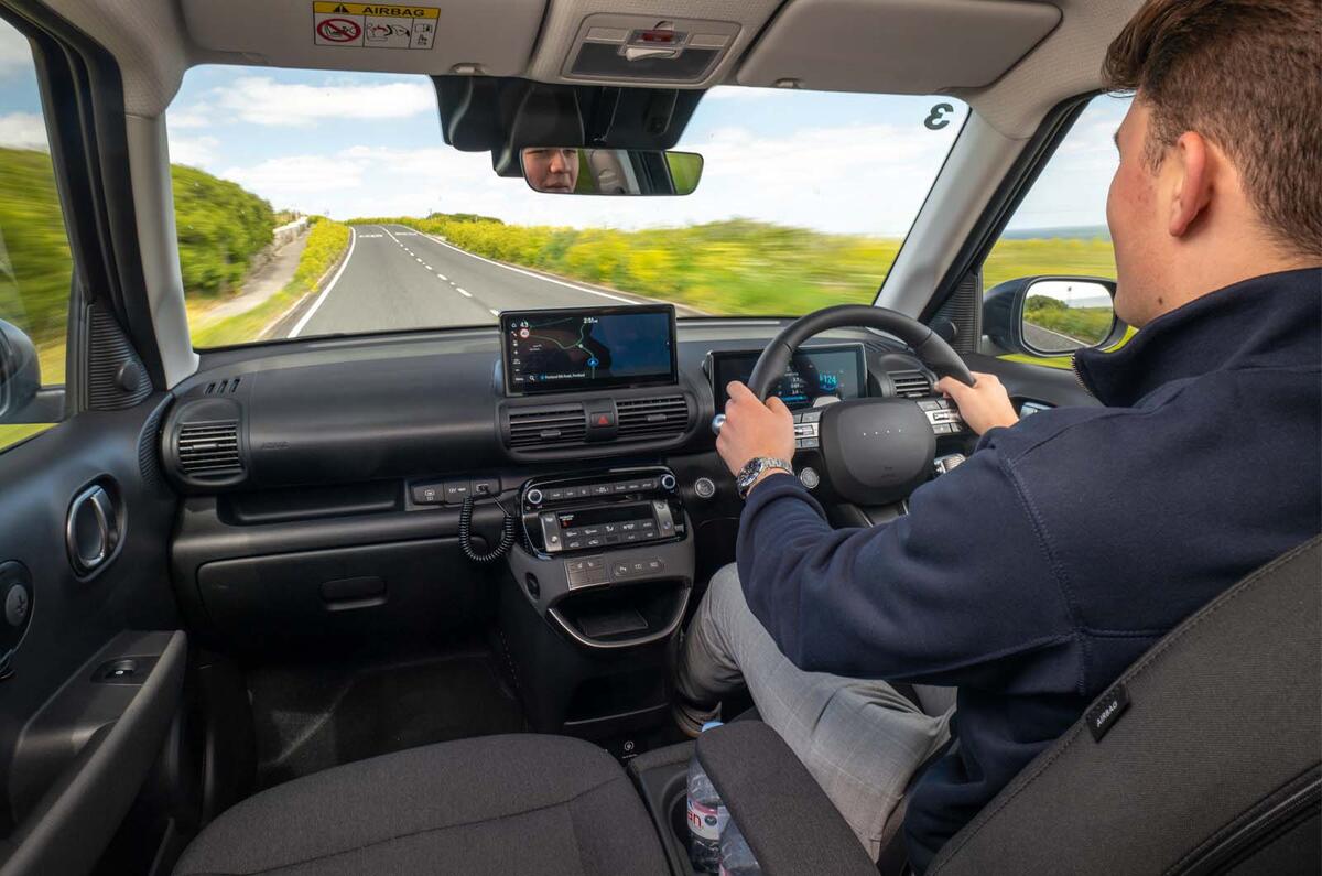 Inster Launch driving shots 15 Inster Launch driving shots 15