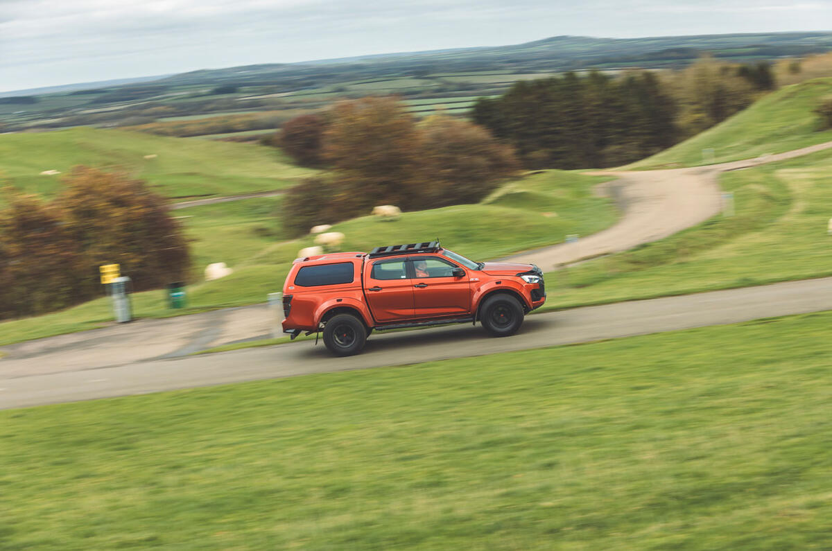 Isuzu D MAX AT35 Arctic Trucks=review 2025 002