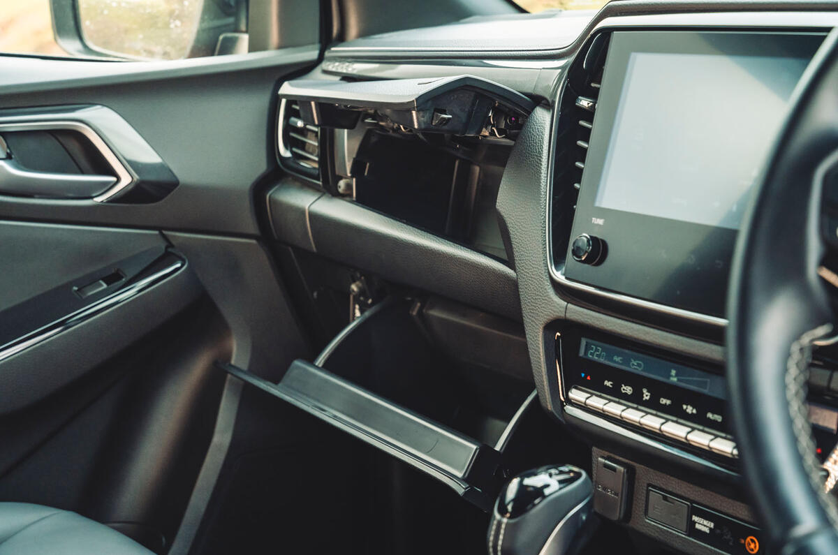 Isuzu D MAX AT35 Arctic Trucks=review 2025 023