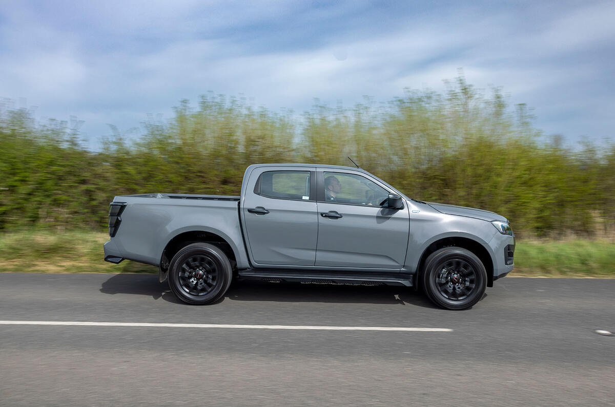 ISUZU D Max EV review 2026 002