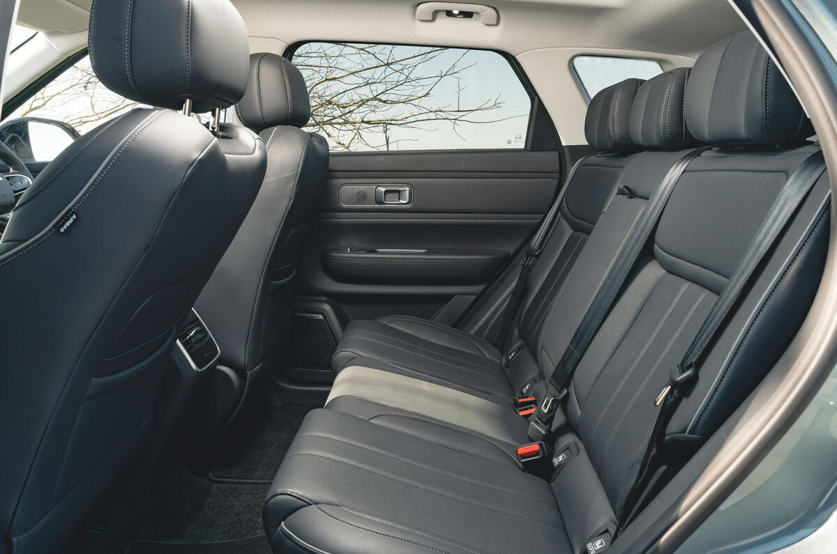 Jaecoo J7 RT 2025 Review rear seats 2