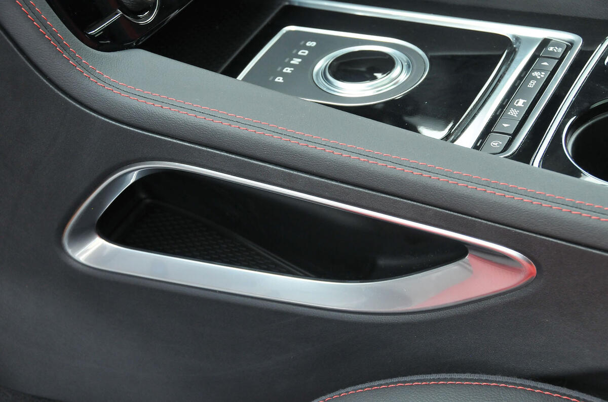 Nine-speed Jaguar F-Pace automatic gearbox