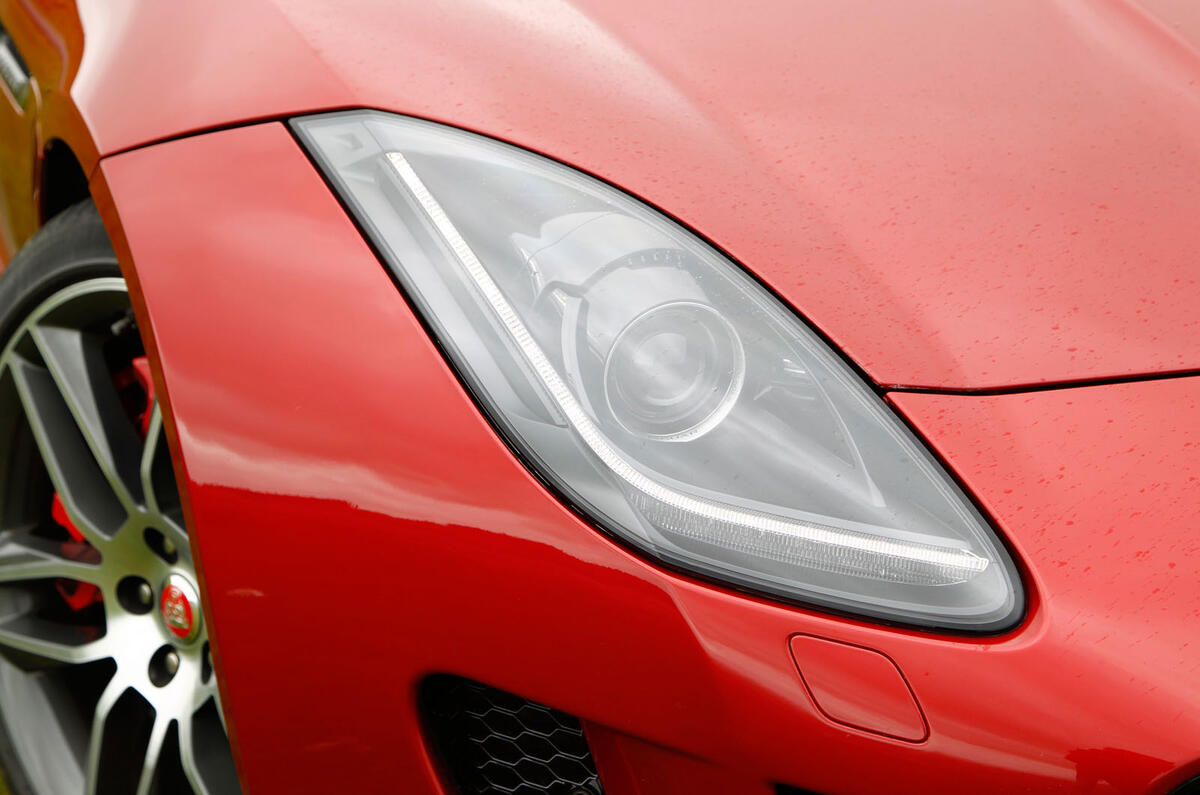 no title Comparison: new Jaguar F-type R coupe vs. Porsche 911 Turbo S