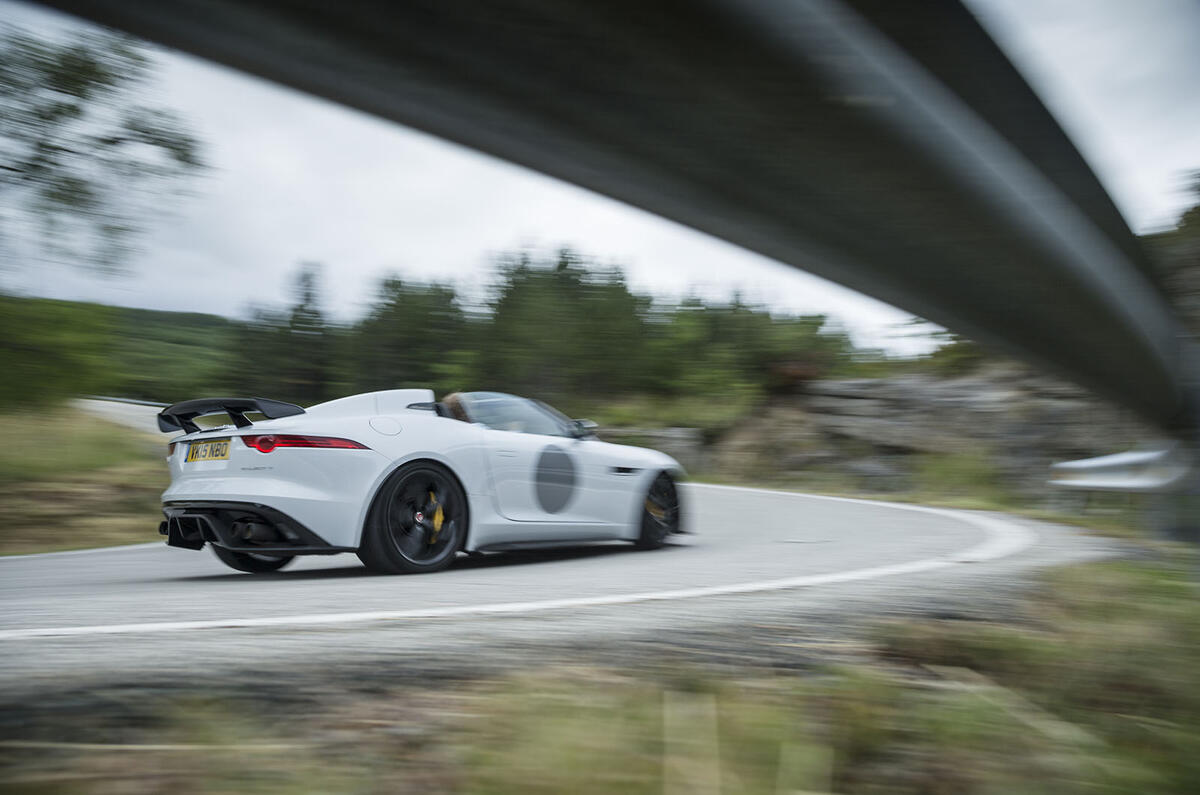 F-Type Project 7 rear cornering