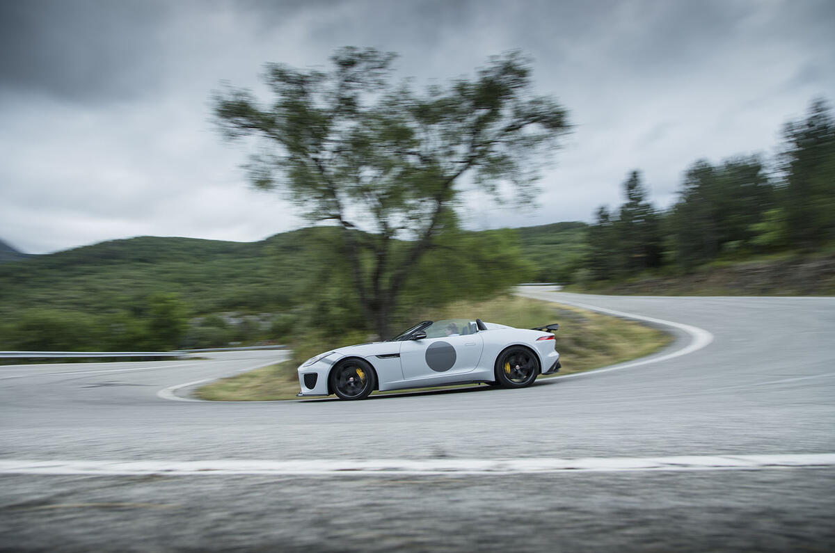 Jaguar F-Type Project 7 cornering