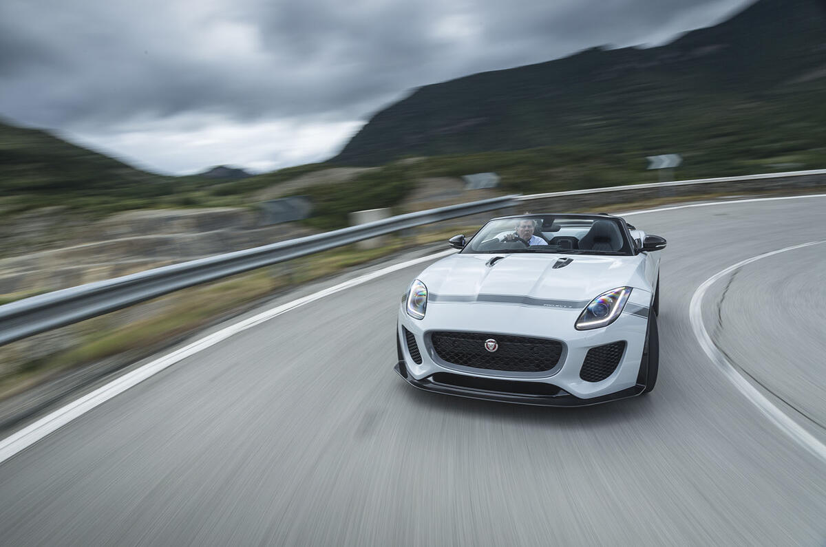 Jaguar F-Type Project 7 cornering