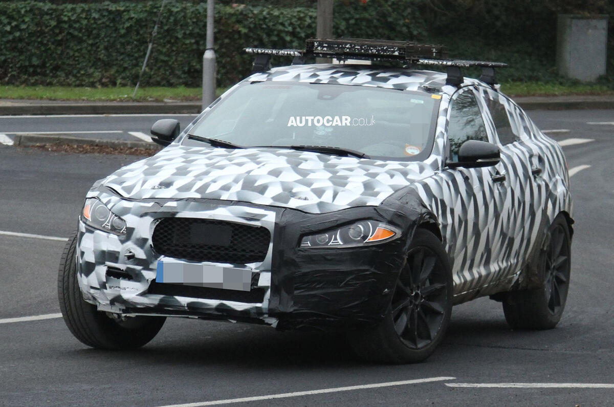 no title Jaguar SUV spotted - latest pictures