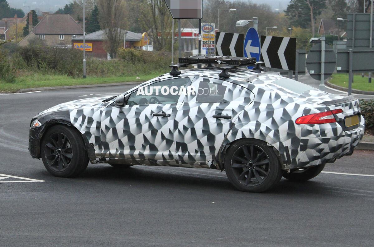 no title Jaguar SUV spotted - latest pictures