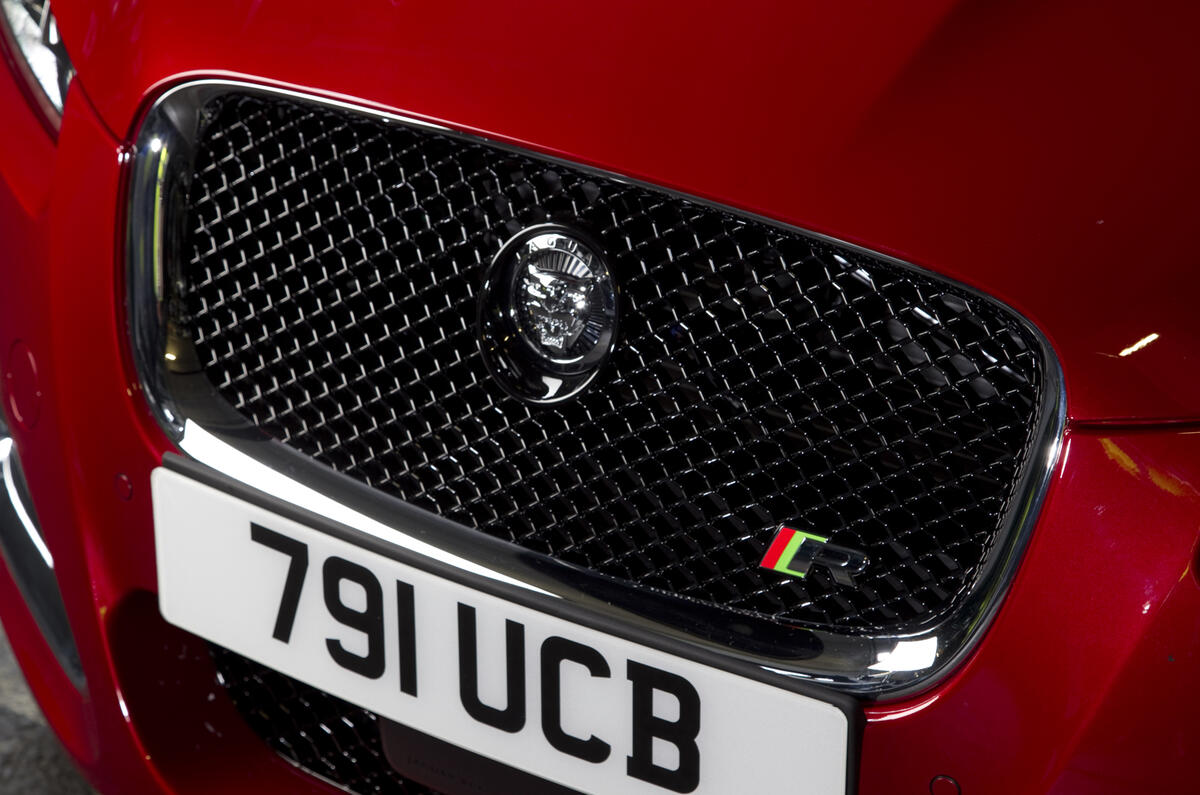 New York motor show: new Jaguar XF